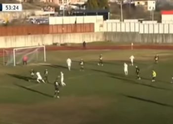 (VIDEO) Pucnjava za vrijeme utakmice u BiH, u sukobu navijača bilo i povrijeđenih