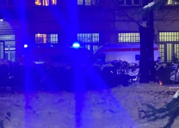 SKOČIO SA PETOG SPRATA? Sin političarke Sande Rašković Ivić pronađen mrtav u centru Beograda! Nove informacije!