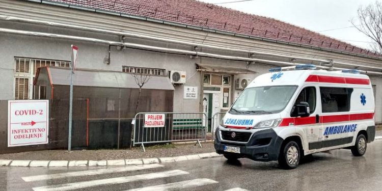 Novi Pazar: Preminuo jedan pacijent, preko 200 novozaraženih
