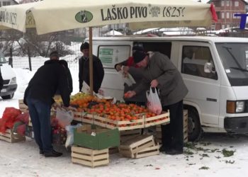 (VIDEO) Tutinska pijaca, ponuda bolja od potražnje