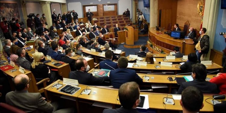 NIŠTA OD SMJENE DRITANA ABAZOVIĆA