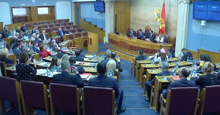 (VIDEO) PALA VLADA ZDRAVKA KRIVOKAPIĆA…