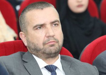 SANDŽAČKE SAZNAJU: Muratović napustio politiku