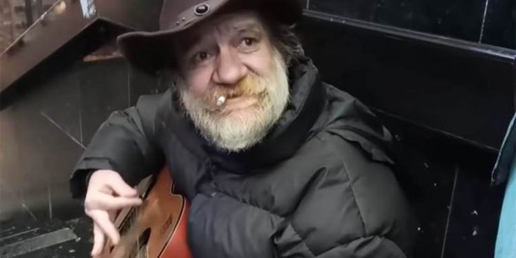 (VIDEO) SVIREPO UBIJENI ulični muzičar BLEKI, promijenio je ime u ratu: ”Da bi sačuvao živu glavu”- Zvao se RAMIZ Hamzić”…