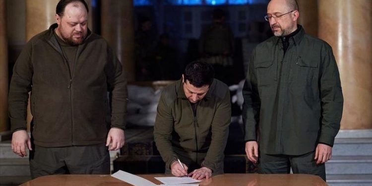 Zelenski potpisao zvanični zahtjev Ukrajine za pridruživanje Evropskoj uniji