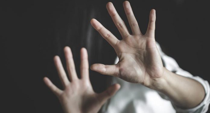 STRAVA I UŽAS U BIH: BIVŠU SUPRUGU ZAVEZAO, ZALIJEPIO JOJ USTA SELOTEJPOM, PA JE SILOVAO