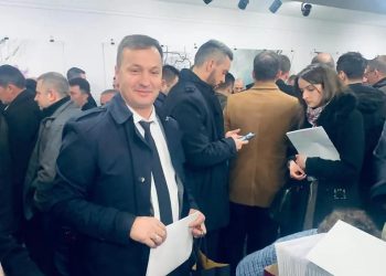 Načelnik opštinske uprave Tutin  Adnan Šehović  potpisao je danas u Aranđelovcu  ugovor sa Ministarstvom rudarstva i energetike vredan 3 400 000 dinara