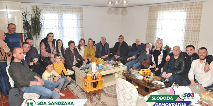 Jučer nakon MZ-Detane, kandidati za narodne poslanike SDA Sandžaka posjetili su i  Mjesni centr Štavicu