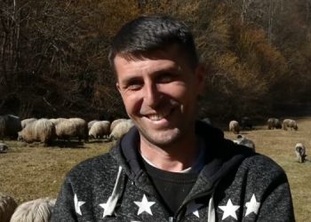 (VIDEO) HUSEIN JE PRIJE MJESEC DANA IZGUBIO STADO OVACA, A DANAS IH IMA ČAK 170: LJUDI MOGU SVE KADA SE UJEDINE, JA SAM ŽIVI PRIMJER