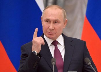 PUTIN U STRAHU OD TROVANJA: OTPUSTIO VIŠE OD 1.000 ČLANOVA LIČNOG OSOBLJA