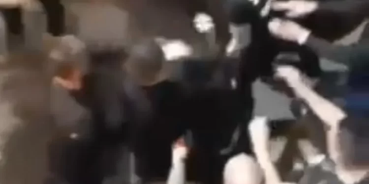 Stravična tuča u Prijepolju, dvojica mladića prebačena u UžIčku bolnicu (VIDEO)