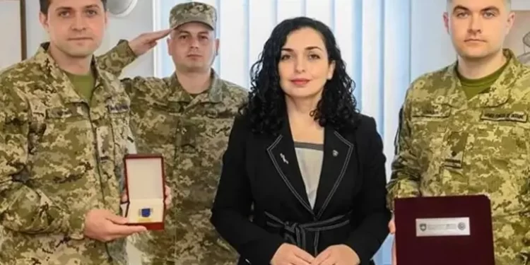 Predsjednica Kosova Osmani odlikovala ukrajinski kontingent KFOR-a