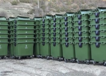 (VIDEO) Za čistiji Tutin, stari kontejneri zamijenjeni novim