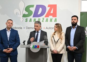 Ugljanin: Država krši prava Bošnjaka i prilikom izdavanja ličnih dokumenata