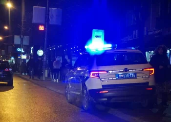 Napad na policijskog službenika u centru Novog Pazara! Napadač u bekstvu