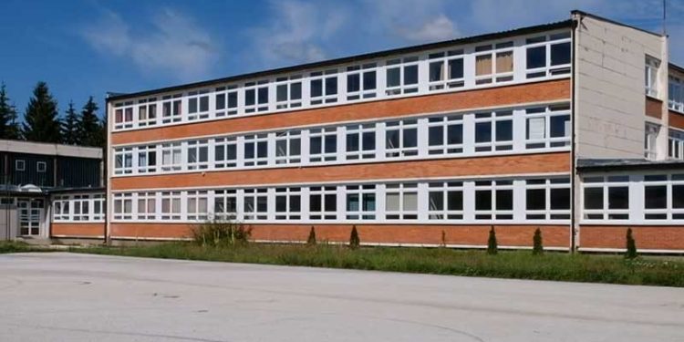 (VIDEO) Srednje škole u Tutinu spremne za upis nove generacije