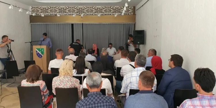 (VIDEO) Lokalni parlament u Tutinu usvojio odluku o formiranju zajedničke deponije