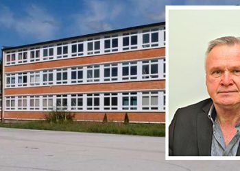 Dostojanstven ispraćaj direktora Gimnazije Rifata Gegića u zasluženu penziju