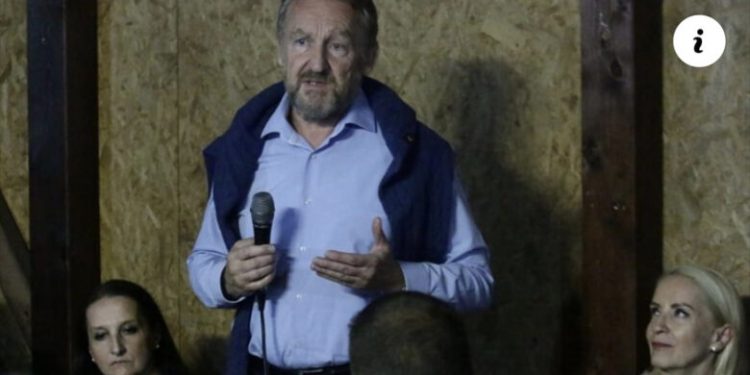 “SVE VEĆI BROJ GRAĐANA DAJE PODRŠKU SDA”: U Starom Gradu održano druženje članova i simpatizera SDA sa Bakirom Izetbegovićem