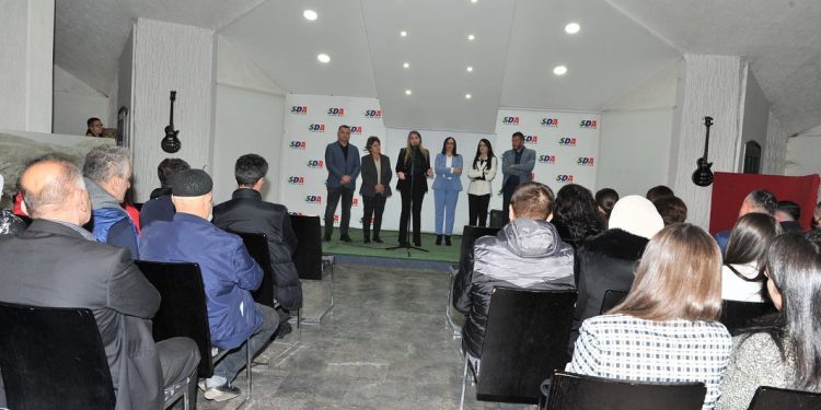 BOŠNJAČKO JEDINSTVO PREDSTAVLJENO U TUTINU