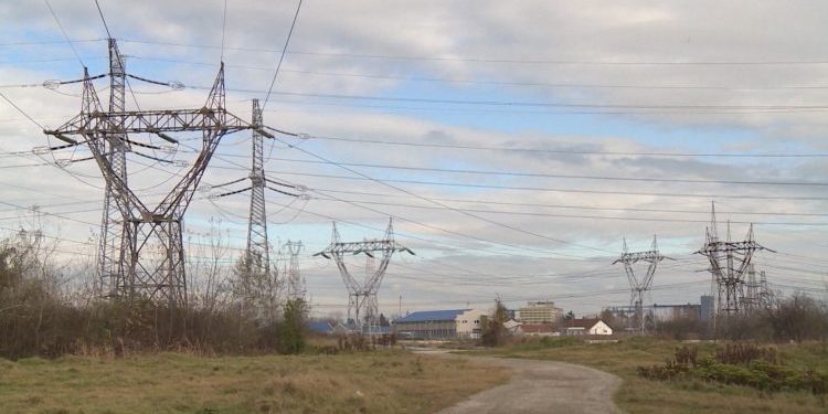 Vučić: Struja neće poskupeti 70 odsto, oterali bismo strane investitore