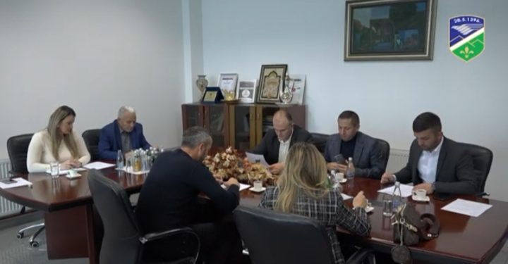 (VIDEO) Održana sednica opštinskog vijeća, imenovan novi načelnik Opštinske uprave, Muamer Mavrić