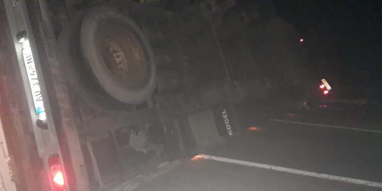 Prevrnuo se kamion na dijelu magistralnog puta Novi Pazar- Lukare
