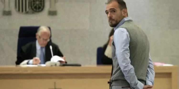 Kako je jedan papirić spasao Luku Bojovića od optužbe za ubistvo: Grafolozi utvrdili da je njegov rukopis!