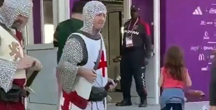 /VIDEO/Engleskim navijačima obučenim kao krstaši nije dozvoljeno da uđu na stadion