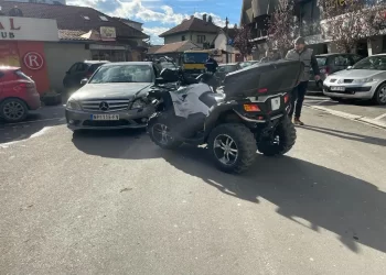 NOVI PAZAR: Bežao policiji pa izazvao udes (FOTO)