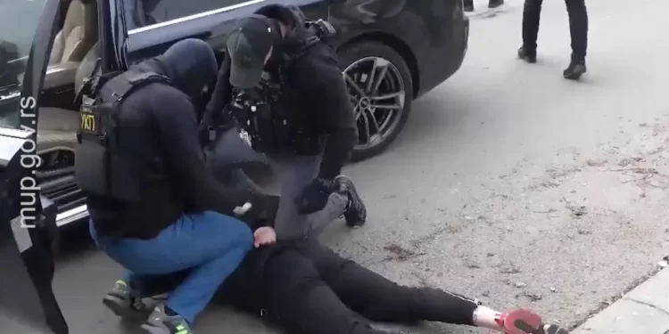 Uhapšeni u Belgiji krili kokain u betonskim pločama