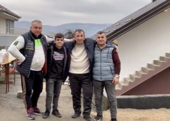 ( VIDEO) Porodica Škrijelj dobila ključeve od nove kuće