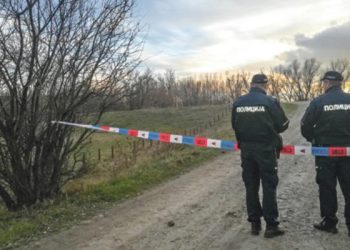 Unuk bio zaljubljen u komšijinu ženu? Pa nagovorio deda da ubije komšiju