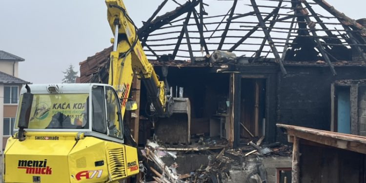 (VIDEO) Pokrenuta akcija za izgradnju kuće porodici Hot