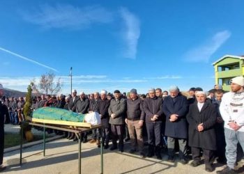 U Pokrvenik kraj Tutina klanjana dženaza Sanelu Selimoviću (31)