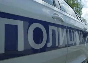 MUP: Vozač golfa alkoholisan udario u policijski auto