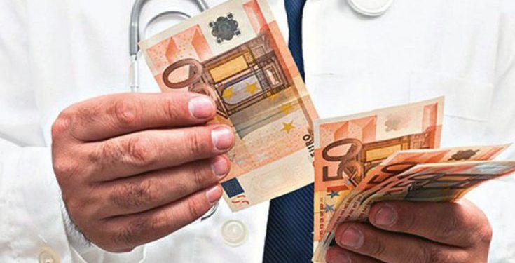 Ljekar uhapšen nakon što je 62 puta u sedam dana uzeo mito