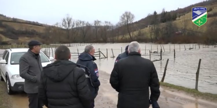 (VIDEO) Nadležni opštine Tutin obišli poplavljena područja na Gornjoj Pešteri