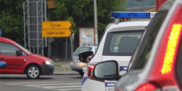 Đak ubo nožem u stomak drugog učenika u Tutinu