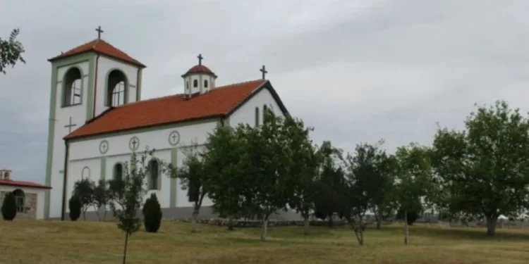 RANIJE SLUŽIO U TUTINU: Sveštenik Simo izvršio samoubistvo u Vučitrnu