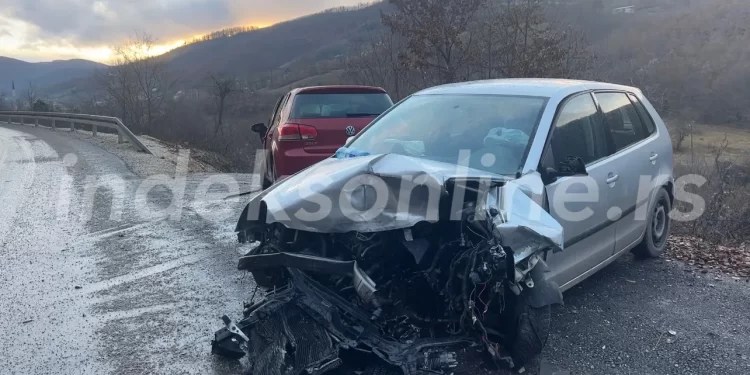 TEŽAK UDES NA PUTU NOVI PAZAR – TUTIN! Povređene četiri osobe (FOTO)