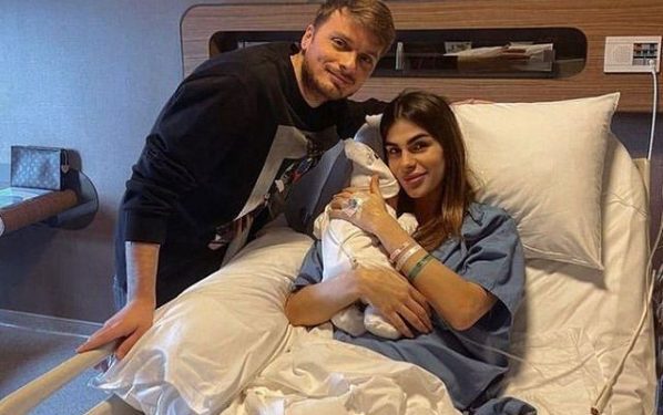 ADEM LJAJIĆ POSTAO OTAC! Njegova žena se porodila, a detetu su dali veoma neobično ime! FOTO