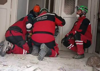 “Majka, otac i dete mrtvi i zagrljeni” Spasioci iz BiH u Turskoj pronašli stravičnu scenu nakon zemljotresa