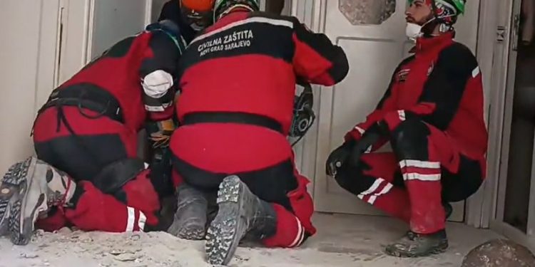 “Majka, otac i dete mrtvi i zagrljeni” Spasioci iz BiH u Turskoj pronašli stravičnu scenu nakon zemljotresa