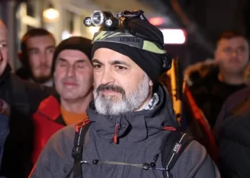 Preminula majka Envera Beganovića, on se vraća na dženazu