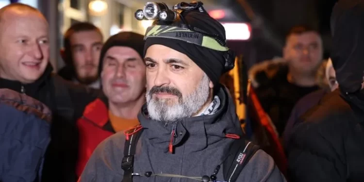 Preminula majka Envera Beganovića, on se vraća na dženazu