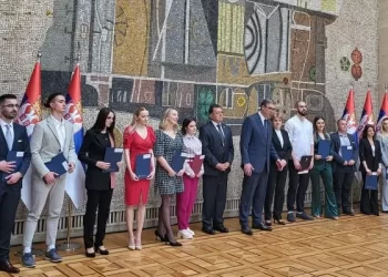 Tutinka Džemila Alić među najboljim diplomcima svih medicinskih fakulteta