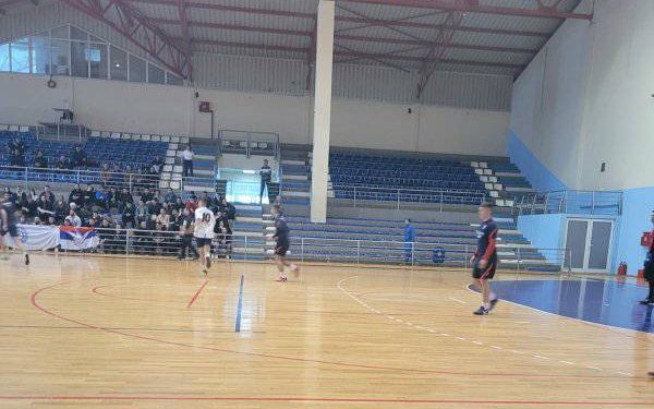 Na međuokružnom takmičenju u futsalu održanom u Čačku učenici “Tehnicke” Tutin osvojili 3 mesto (FOTO)