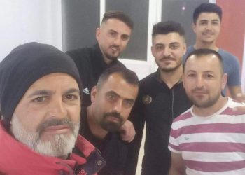 ENVER KOJI PEŠAČI DO MEKE STIGAO DO IRAKA: Na ulazu u Mosul zadesio ga NAJVEĆI PROBLEM na dosadašnjem putu! PEŠAČIO UZALUD 2 DANA