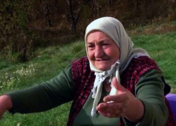 /VIDEO/ Džemila Društinac iz Sitniča: U cik zore na njivu